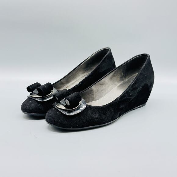Stuart Weitzman Shoes Womens 8.5 Black Suede Wedge Bow Slip On Made Spain - Picture 2 of 10